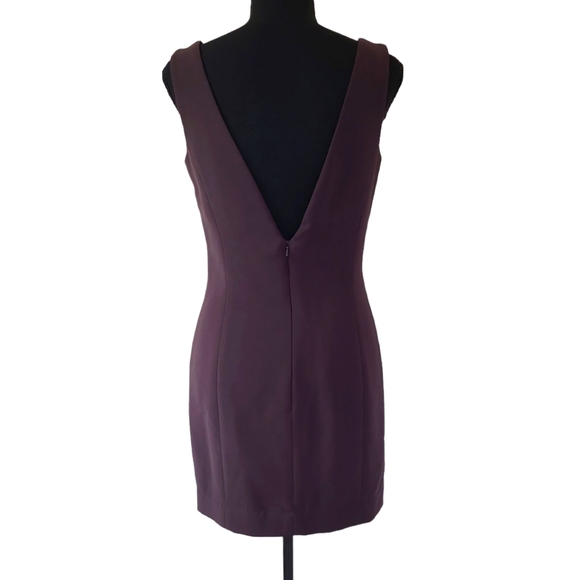 Elegant Ellen Tracy women's V back scoop neck mini dress, 6, brown lined - Picture 1 of 7